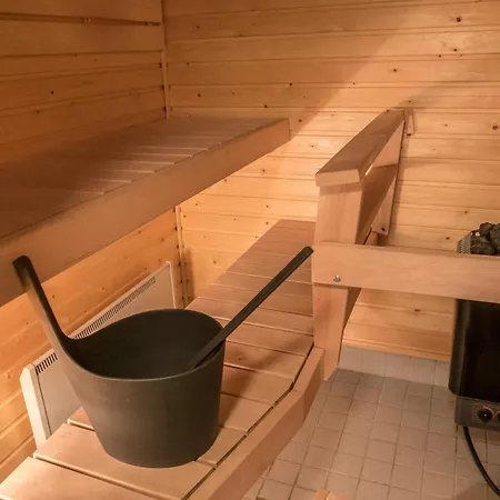 Karhunvartijan Linna A7 By Interhome ルカ
